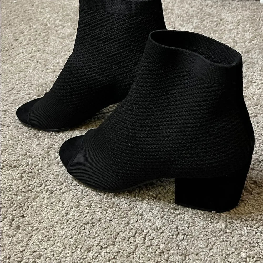 Eileen Fisher Croft Stretch Knit Black Peep Toe Ankle Boots Size 8 EUC